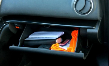 ¿Sabes cuáles son los papeles que debes llevar en el coche?