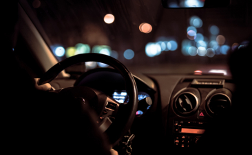 Cinco consejos para conducir de noche con seguridad