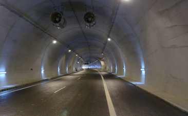 Seis cuestiones que debes tener en cuenta al circular por un túnel